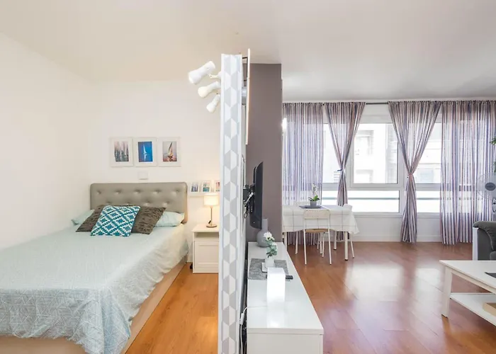 Lujan Playa Canteras 아파트